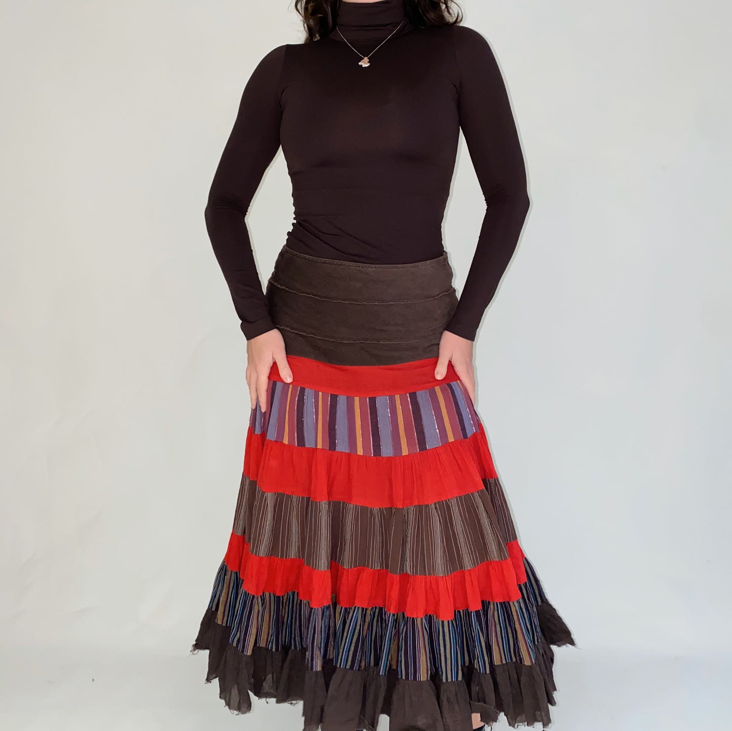 Long Vintage Skirt (M)