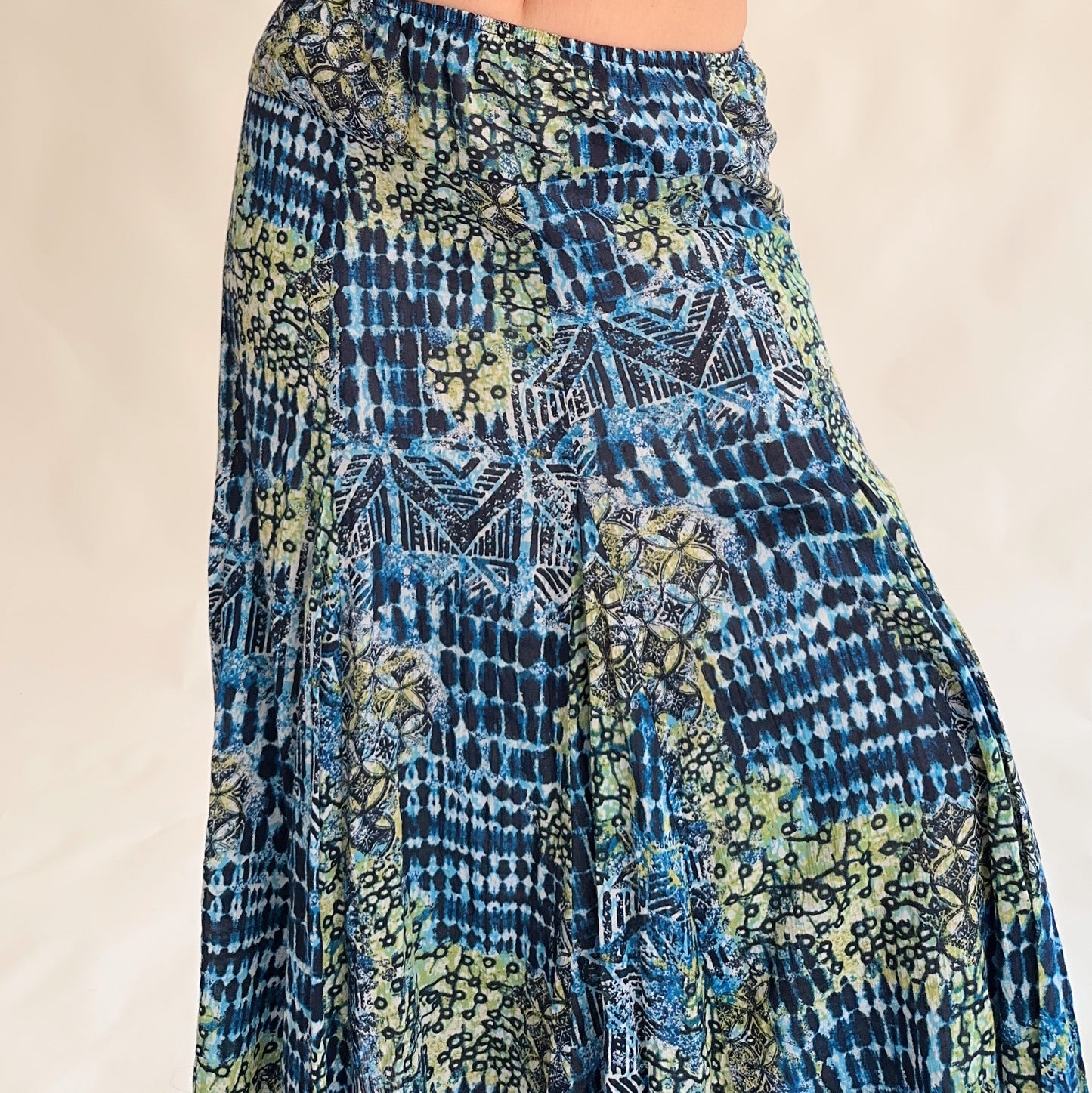 Vintage Maxi Skirt (M)