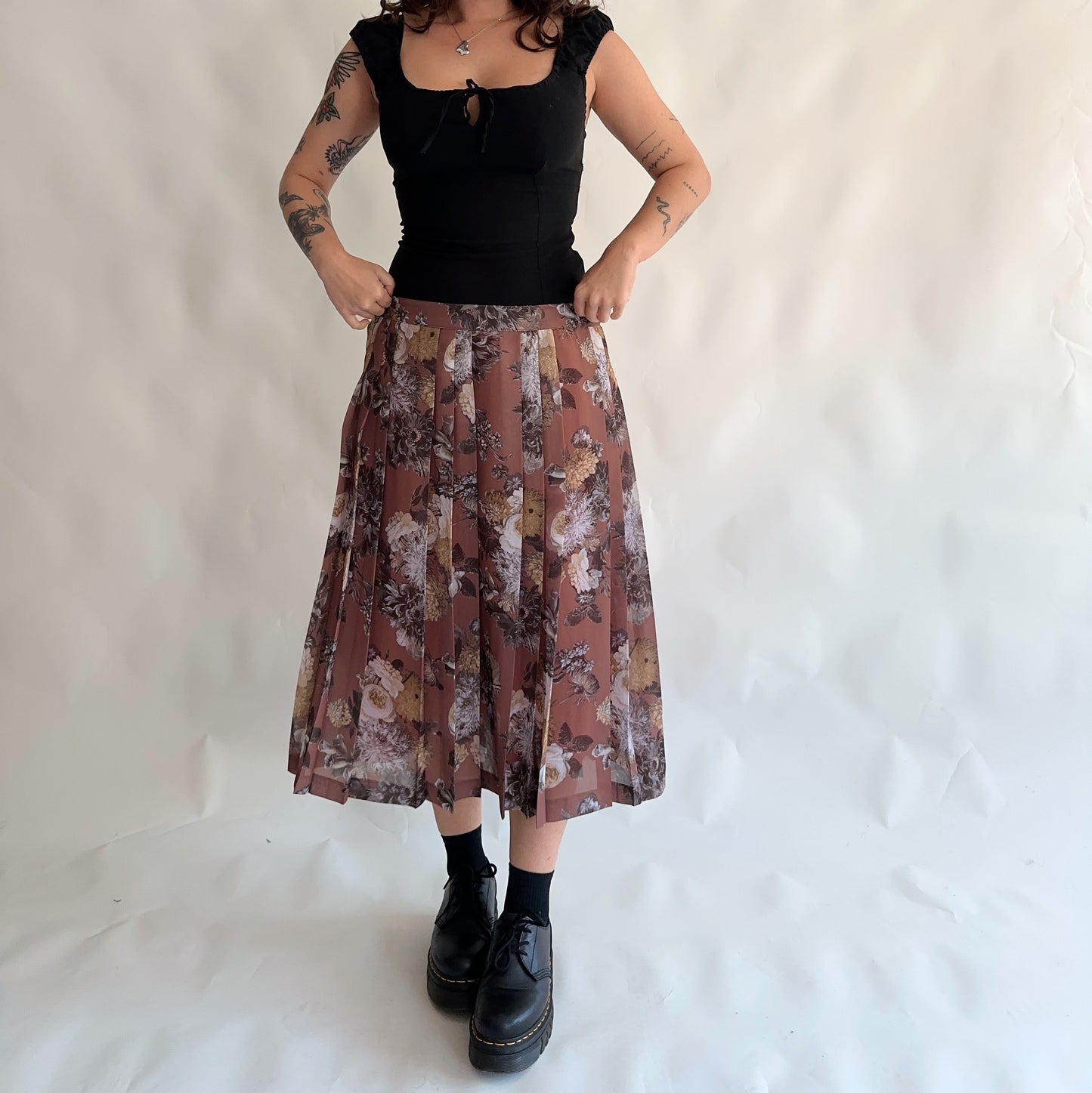 Saia midi plissada floral (XL)