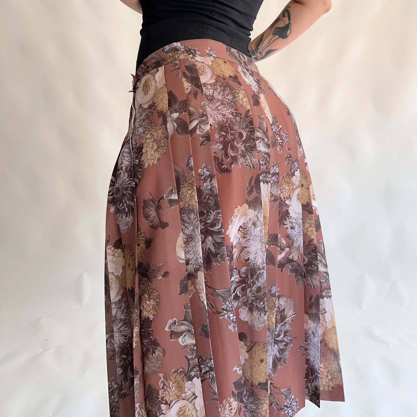 Saia midi plissada floral (XL)