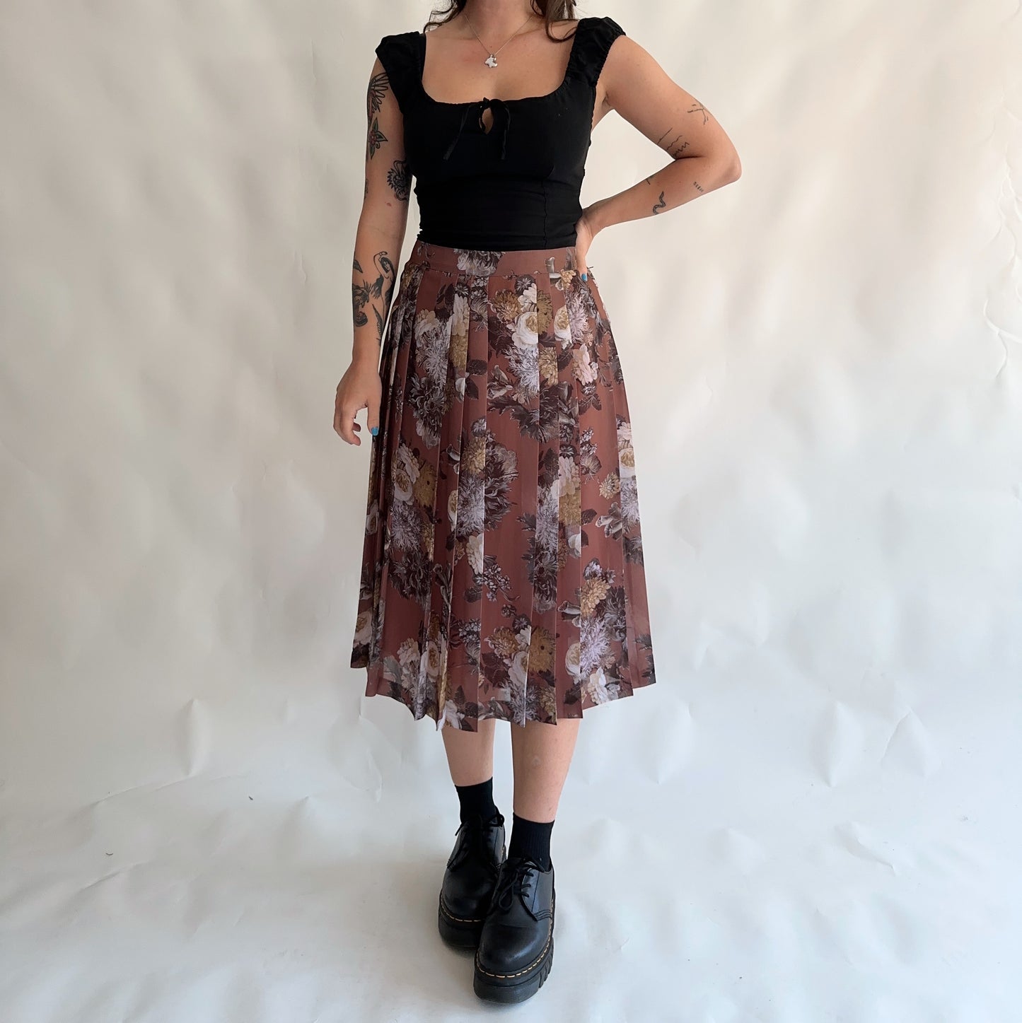 Saia midi plissada floral (XL)