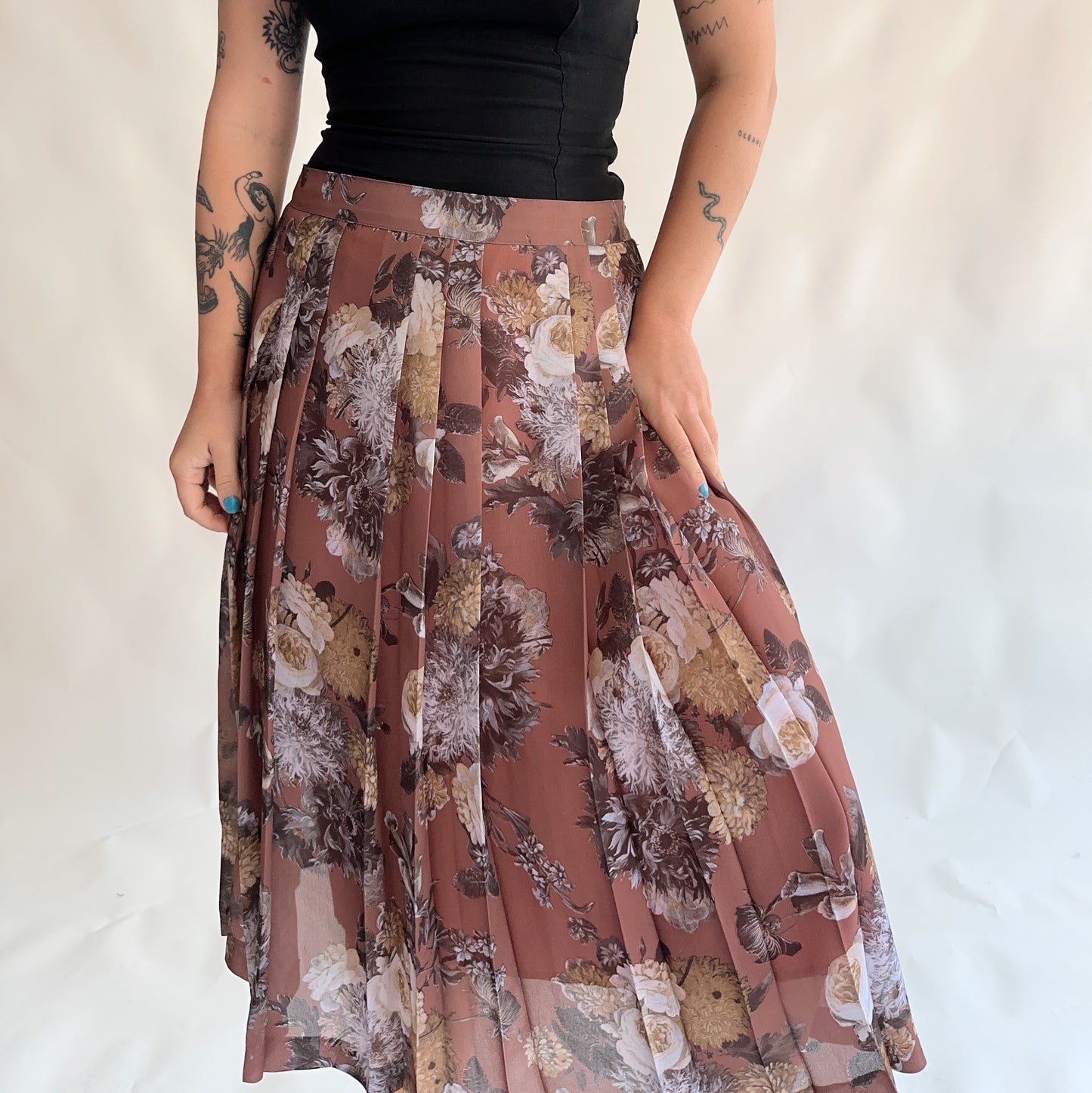 Saia midi plissada floral (XL)