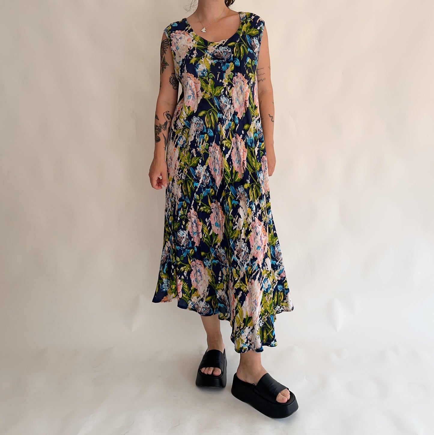 Vestido Vintage Floral (M-L)