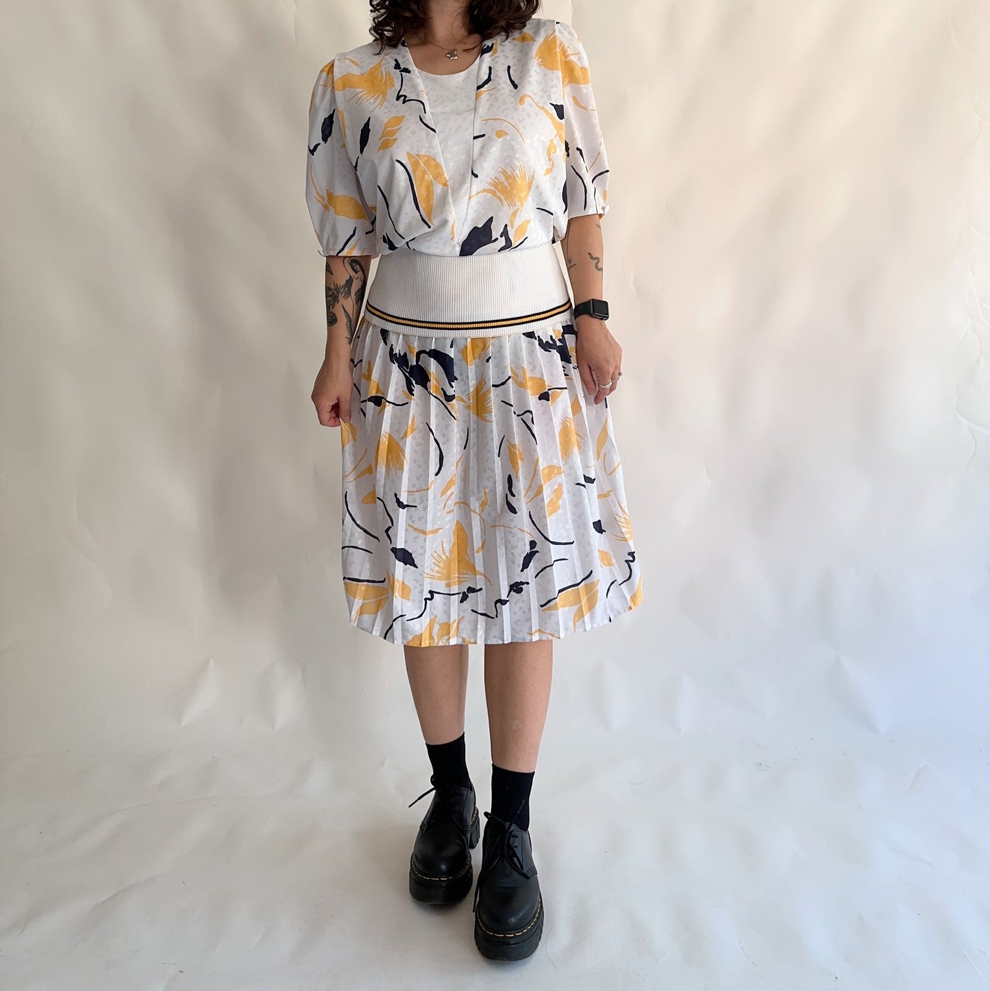 Vintage 80s dress (ML)