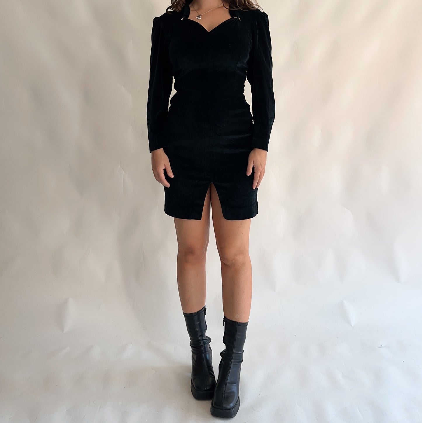 Vintage 80s Black Velvet Dress (M)